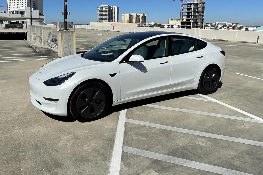 2022 Tesla Model 3 - Image 22 of 31