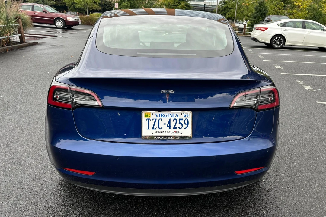 2022 Tesla Model 3 - Image 5 of 31