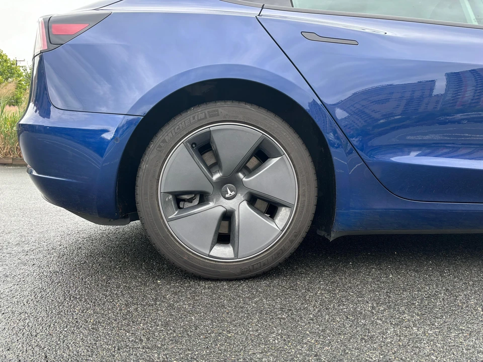 2022 Tesla Model 3 - Image 23 of 31