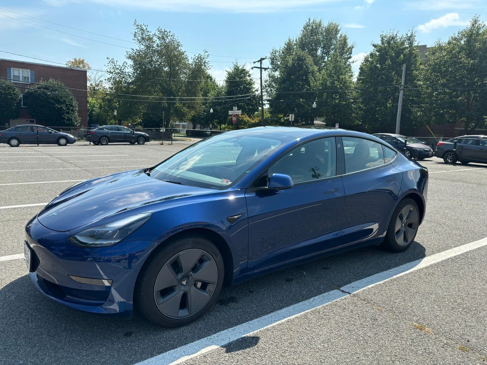 2022 Tesla Model 3 - Image 7 of 31