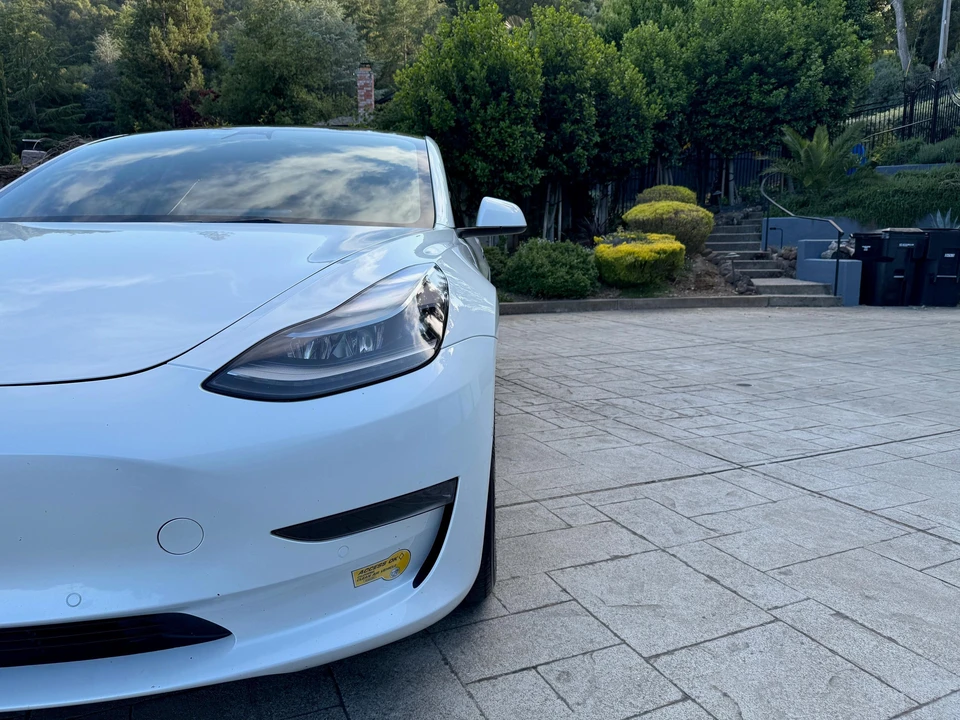 2022 Tesla Model 3 - Image 17 of 31