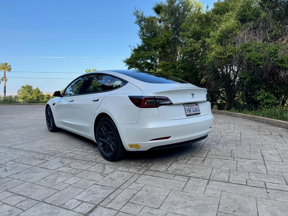 2022 Tesla Model 3 - Image 11 of 31