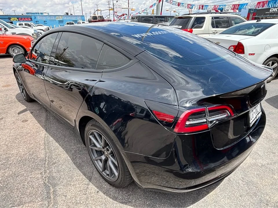 2022 Tesla Model 3 - Image 4 of 8