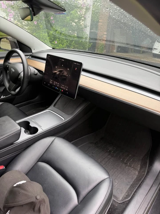 2022 Tesla Model 3 - Image 6 of 10