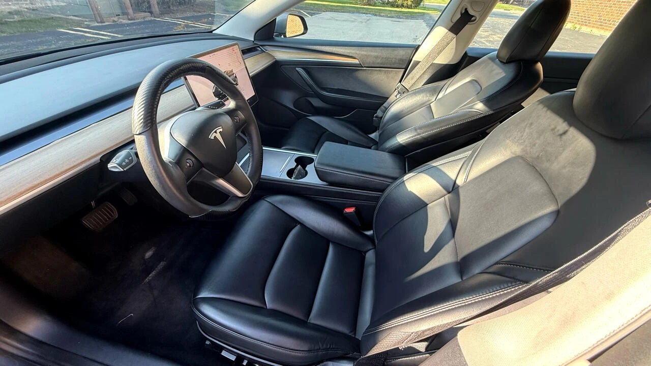 2022 Tesla Model 3 - Image 9 of 21