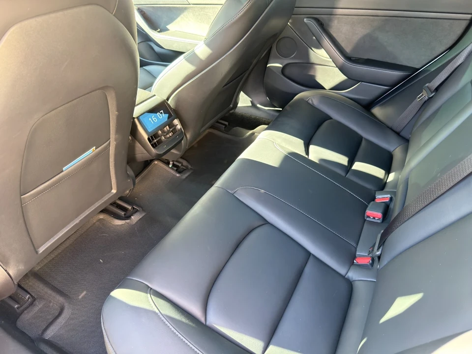 2022 Tesla Model 3 - Image 14 of 21