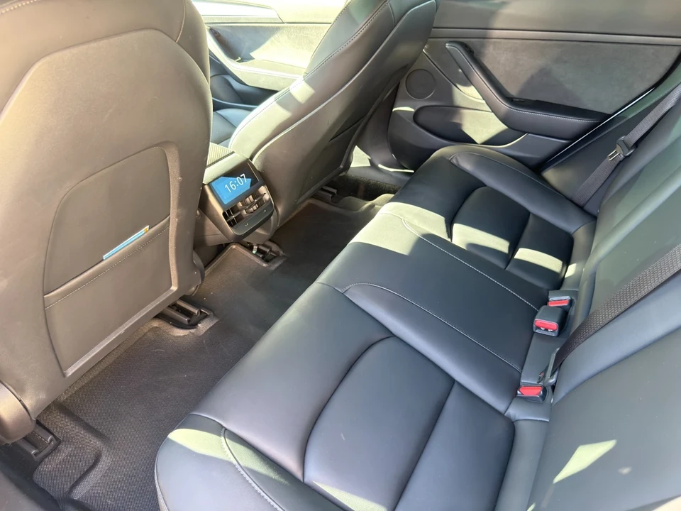 2022 Tesla Model 3 - Image 11 of 21
