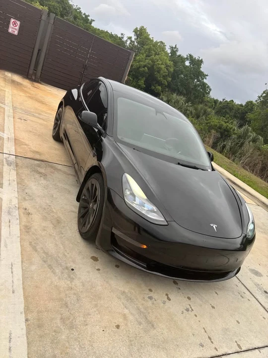2022 Tesla Model 3 - Image 3 of 20
