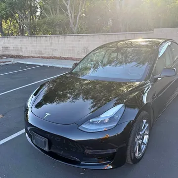 2022 Tesla Model 3 Standard Range Plus