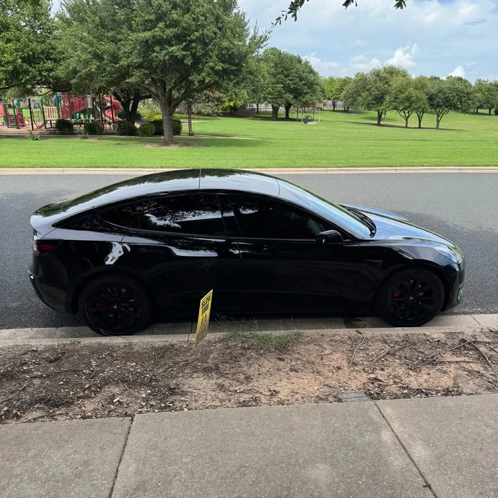 2022 Tesla Model 3 - Image 8 of 10