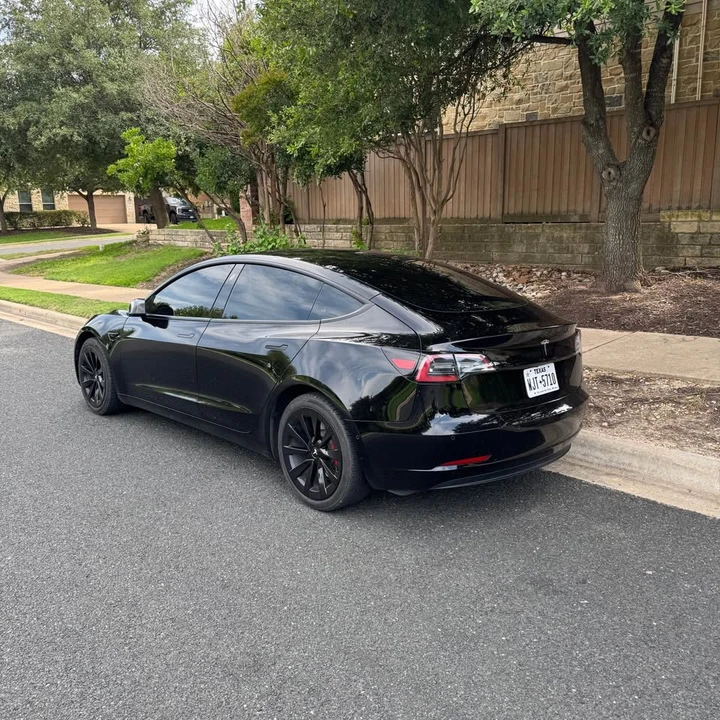 2022 Tesla Model 3 - Image 4 of 10