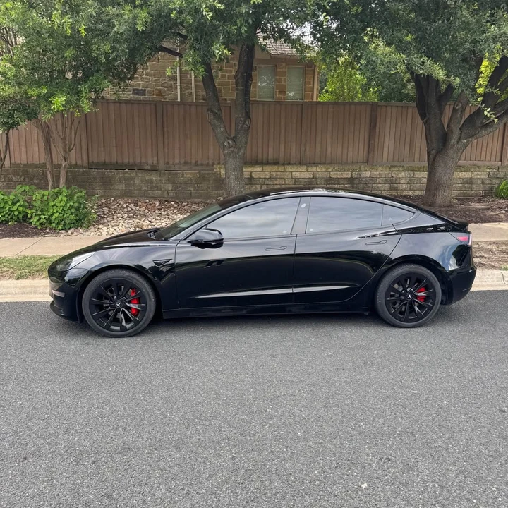 2022 Tesla Model 3 - Image 2 of 10