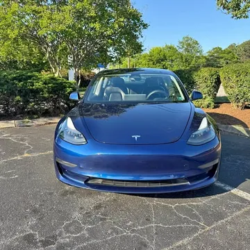 2022 Tesla Model 3 Standard Range