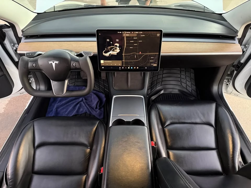 2022 Tesla Model 3 - Image 10 of 16