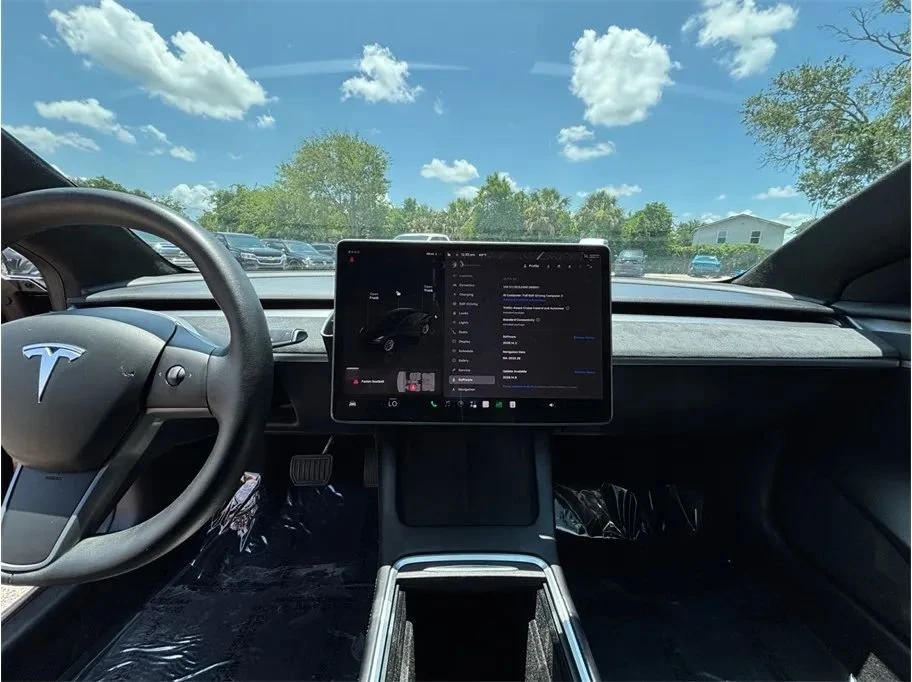 2022 Tesla Model 3 - Image 11 of 20