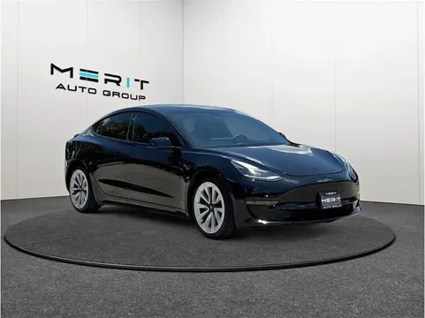 2022 Tesla Model 3 Standard Sedan 4D