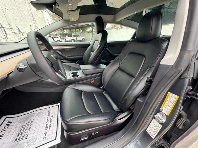 2022 Tesla Model 3 - Image 9 of 21