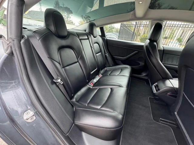 2022 Tesla Model 3 - Image 18 of 21