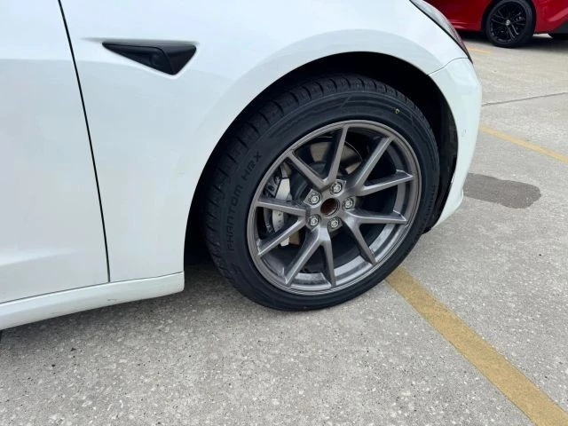 2022 Tesla Model 3 - Image 7 of 8