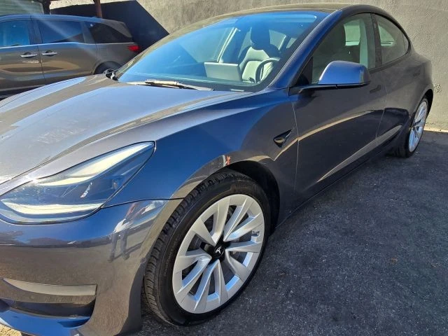 2022 Tesla Model 3 - Image 9 of 21