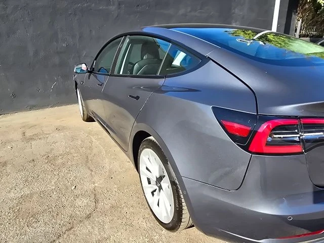 2022 Tesla Model 3 - Image 12 of 21