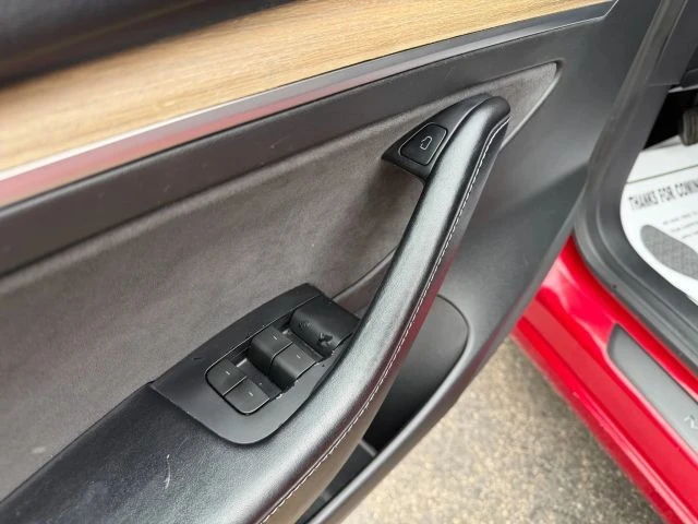 2022 Tesla Model 3 - Image 14 of 21