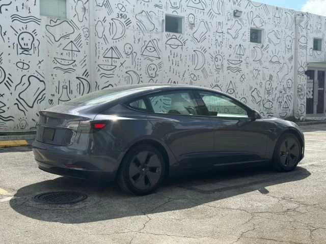 2022 Tesla Model 3 - Image 8 of 21
