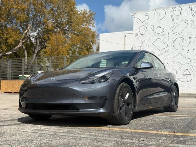2022 Tesla Model 3 - Image 3 of 21
