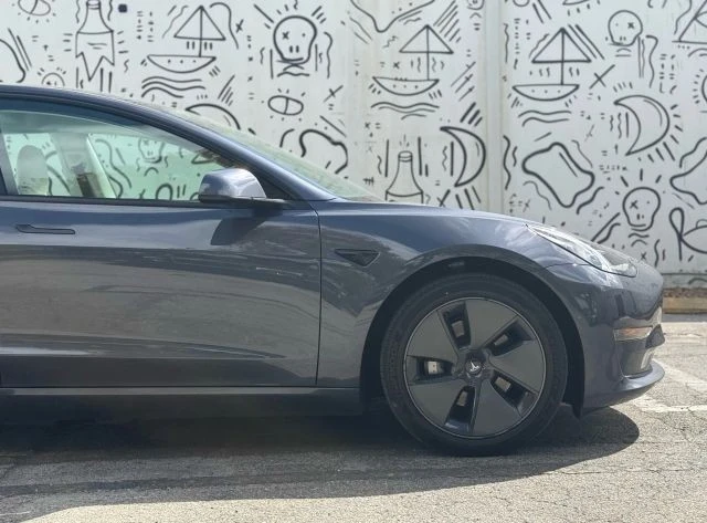 2022 Tesla Model 3 - Image 13 of 21