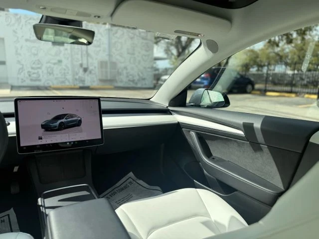 2022 Tesla Model 3 - Image 18 of 21