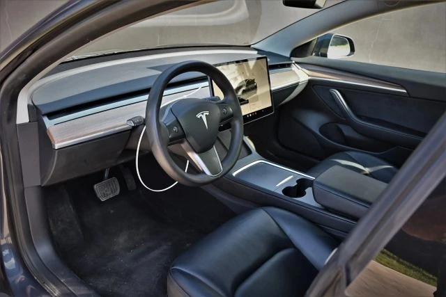 2022 Tesla Model 3 - Image 17 of 21