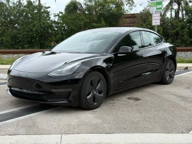 2022 Tesla Model 3 - Image 5 of 21