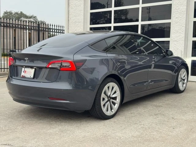 2022 Tesla Model 3 - Image 16 of 21