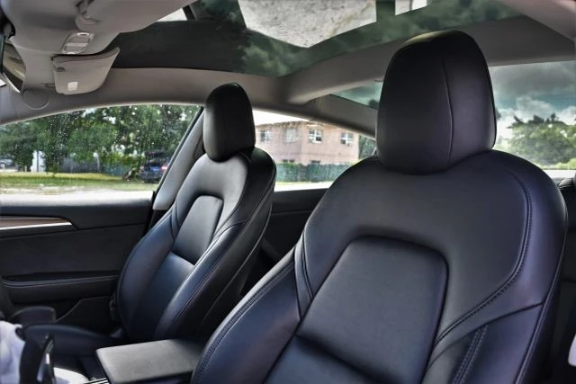 2022 Tesla Model 3 - Image 8 of 17