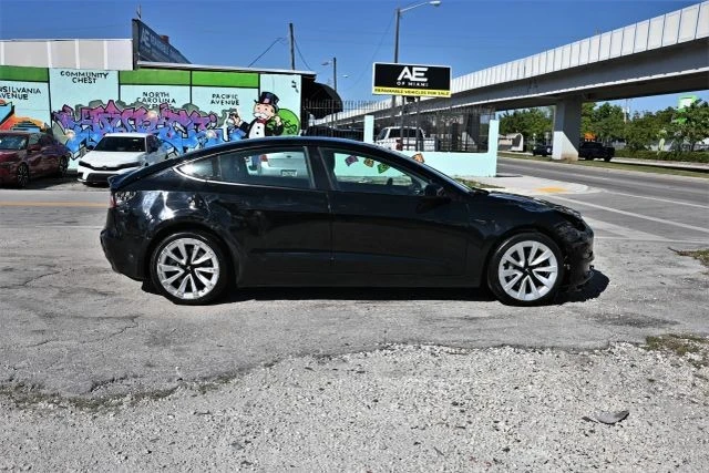 2022 Tesla Model 3 - Image 5 of 17