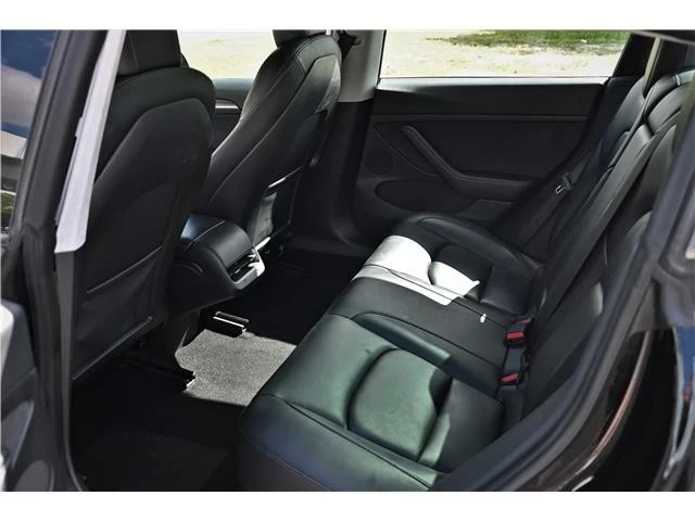 2022 Tesla Model 3 - Image 15 of 17