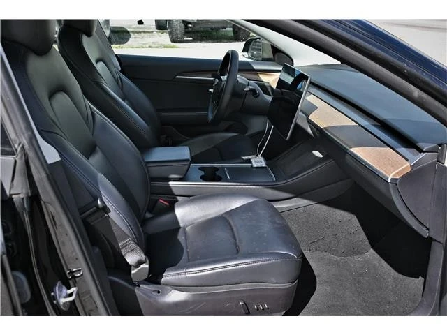 2022 Tesla Model 3 - Image 14 of 17