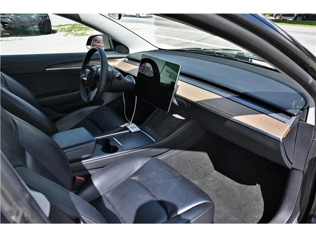 2022 Tesla Model 3 - Image 13 of 17