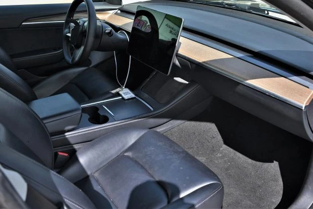 2022 Tesla Model 3 - Image 13 of 17