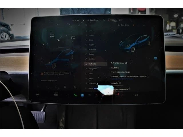 2022 Tesla Model 3 - Image 10 of 17