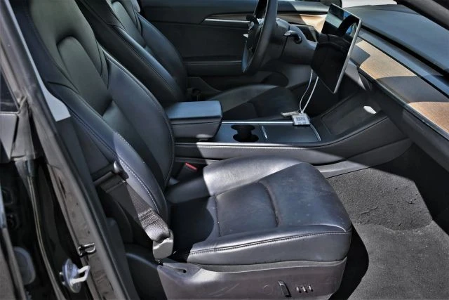 2022 Tesla Model 3 - Image 14 of 17
