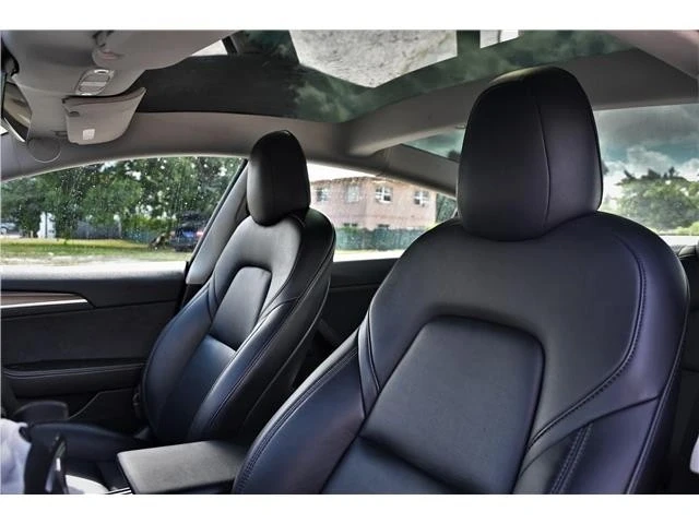 2022 Tesla Model 3 - Image 8 of 17