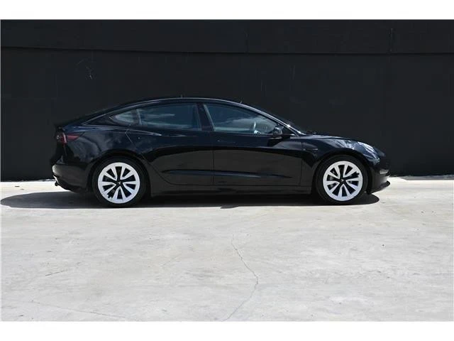 2022 Tesla Model 3 - Image 7 of 21
