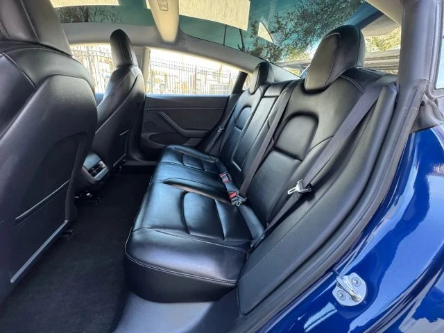 2022 Tesla Model 3 - Image 18 of 21