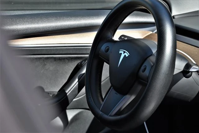 2022 Tesla Model 3 - Image 12 of 21