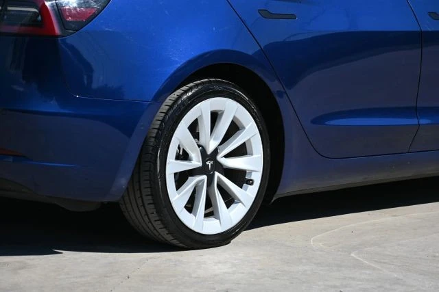 2022 Tesla Model 3 - Image 8 of 21