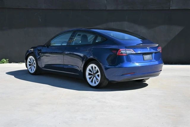 2022 Tesla Model 3 - Image 3 of 21