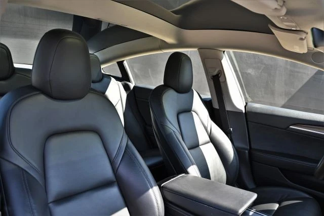 2022 Tesla Model 3 - Image 15 of 21