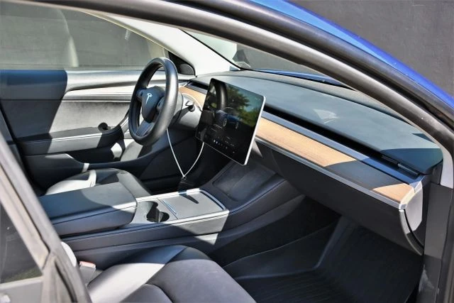 2022 Tesla Model 3 - Image 19 of 21
