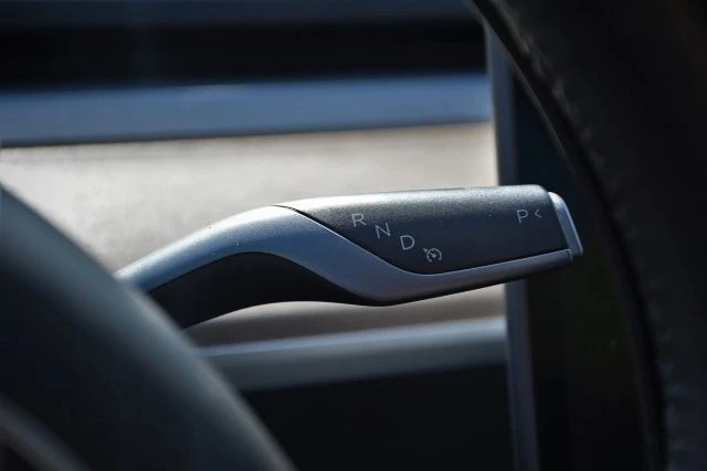 2022 Tesla Model 3 - Image 13 of 21
